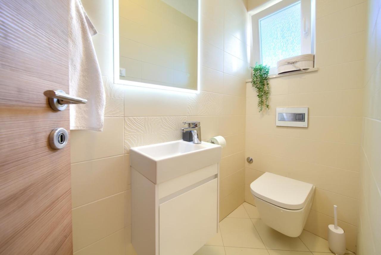 Tramonto Apartment Крк Екстер'єр фото